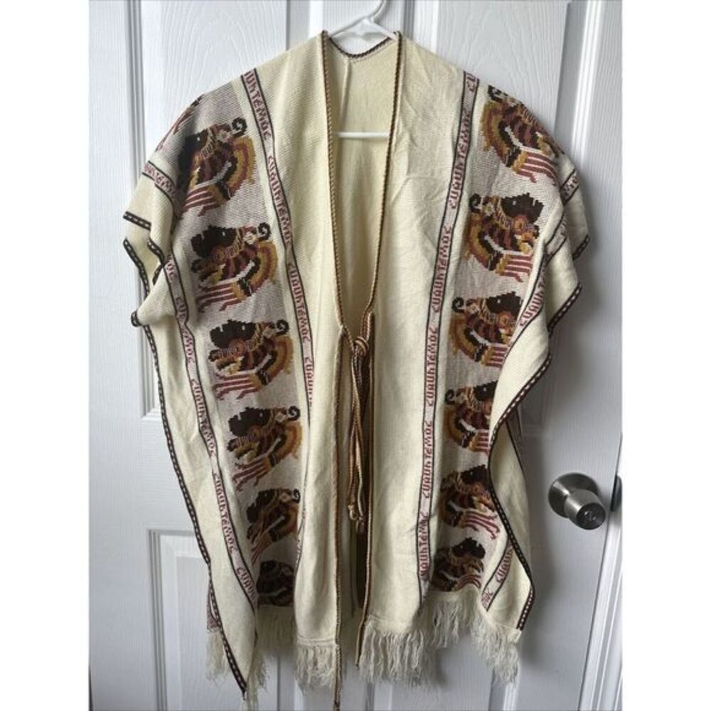 Vtg 1970s Knit Cuauhtemoc Poncho Cream One Size Tribal Boho Fringed Tie Front